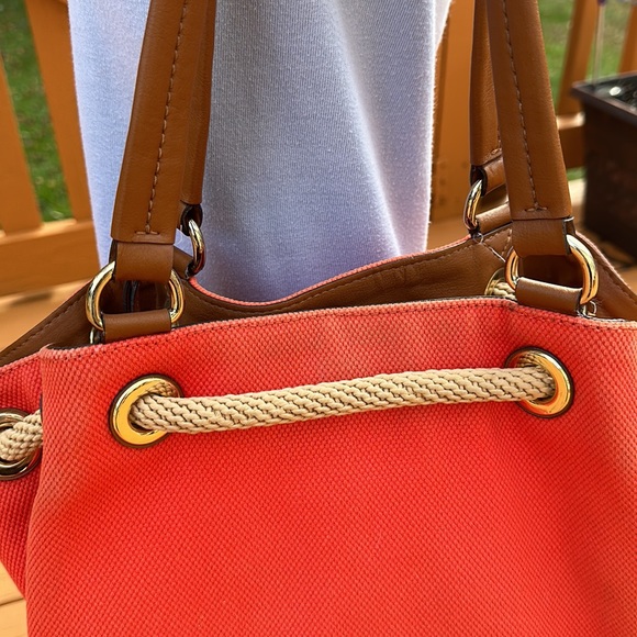 MICHAEL Michael Kors Large Marina Gathered Tote - Picture 11 of 16